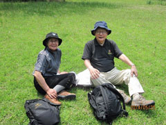 一本杉公園にてー小澤さんご夫妻