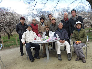 皆で楽しく昼食